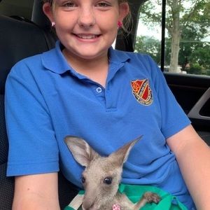 Meet your Posher, Claudia